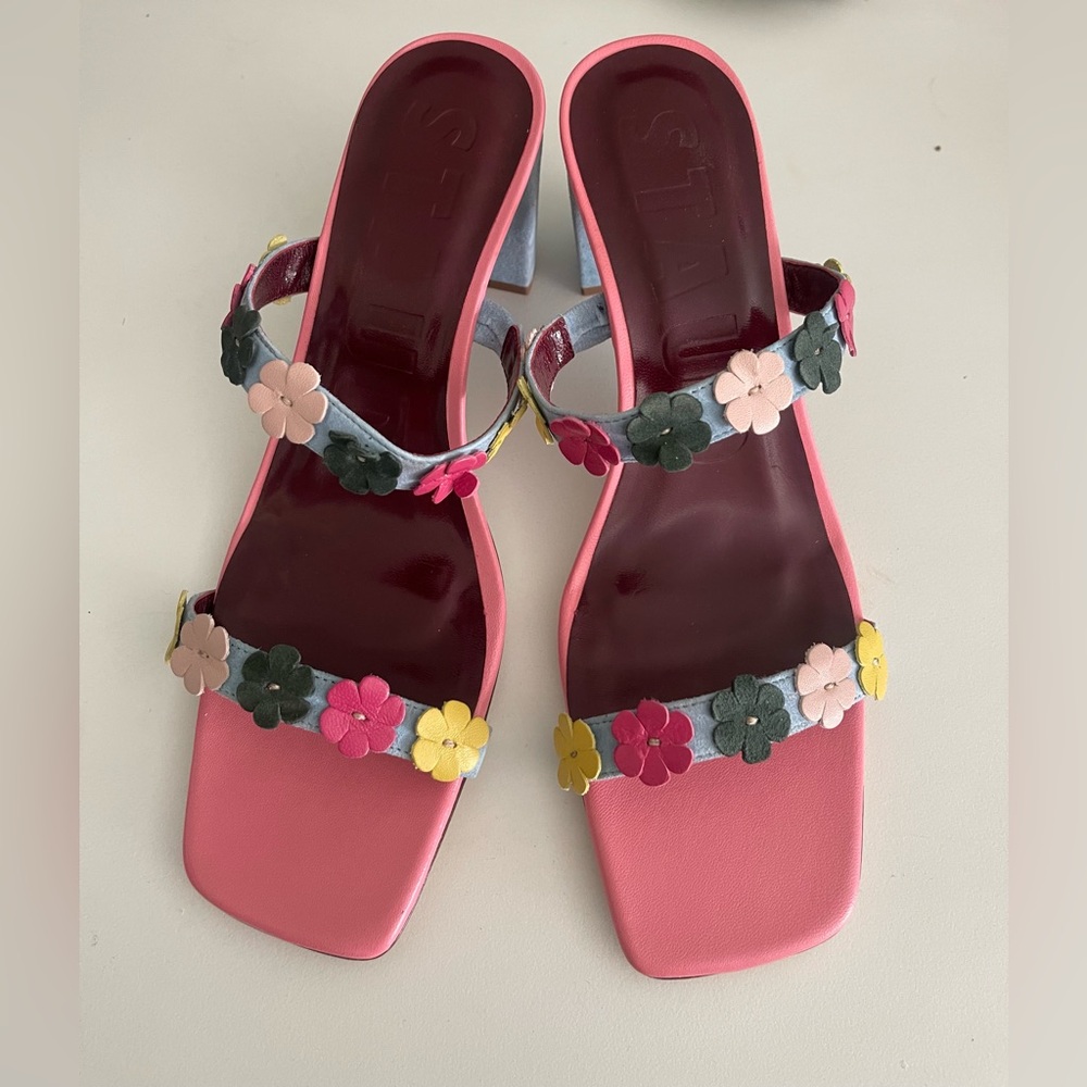 🤍 STAUD Suede Colorblock Flower Block Heeled Sandals - Picture 3 of 10